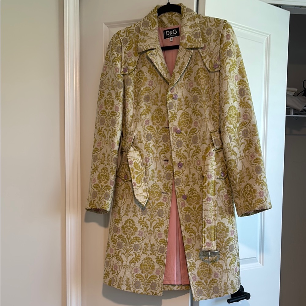 D&G Women's Gold and Pink Brocade Coat